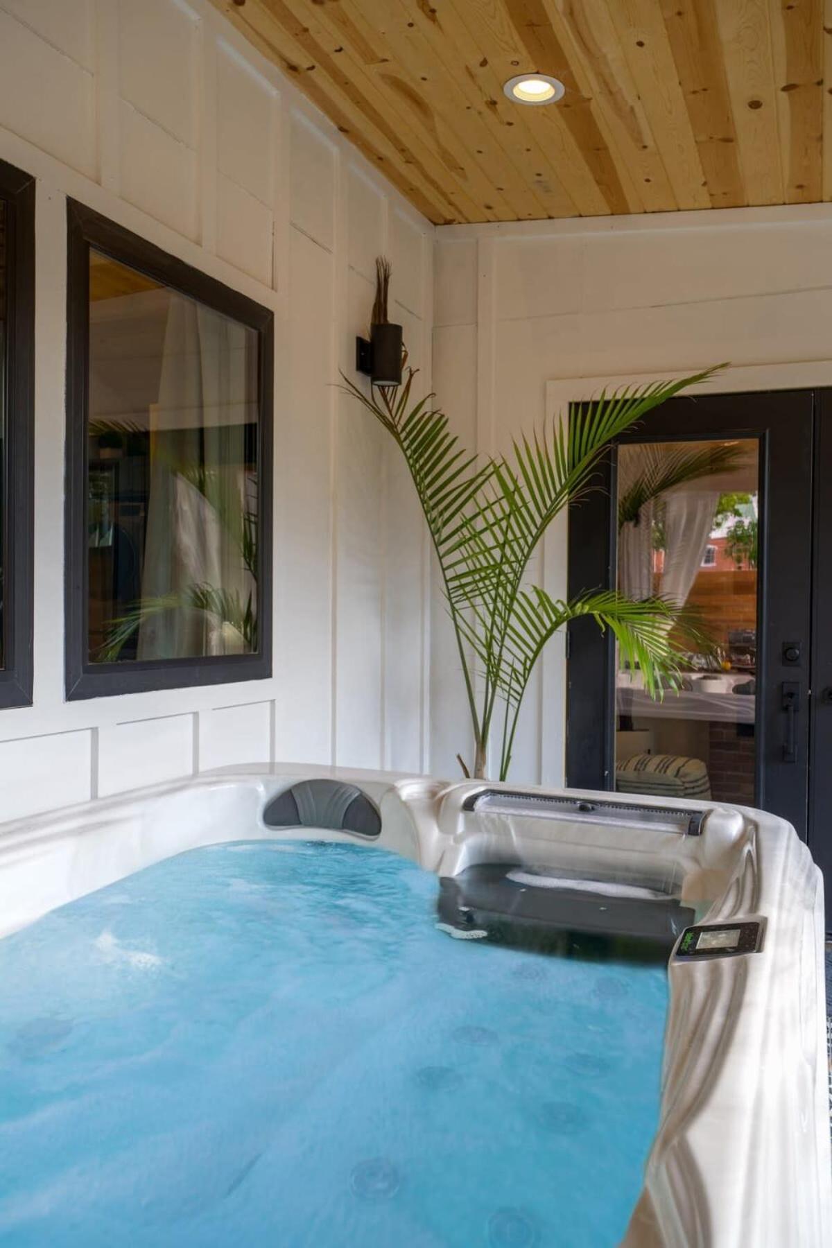 Petit Paradis Studio With Hot Tub Fredericksburg Exterior photo